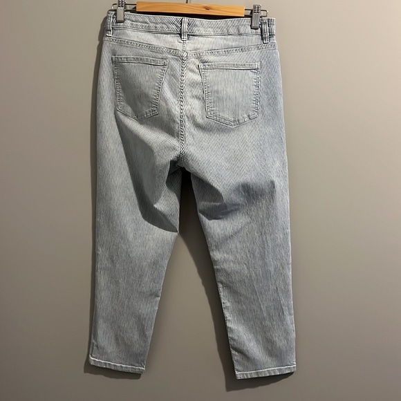 R.L. CHAPS MADDEN CAPRI JEANS (10) - Picture 5 of 14